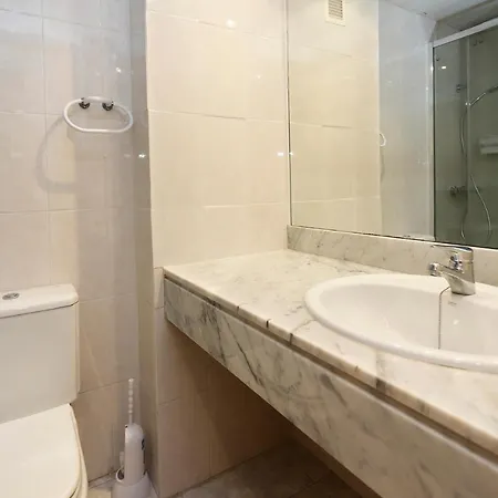 Apartment At133 Els Pins, 1ra Linea De La Playa, Piscina, Airco, Aparcamiento Torredembarra